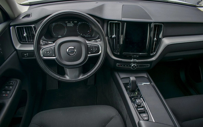 Volvo XC 60 cena 174900 przebieg: 42209, rok produkcji 2021 z Jedlina-Zdrój małe 466